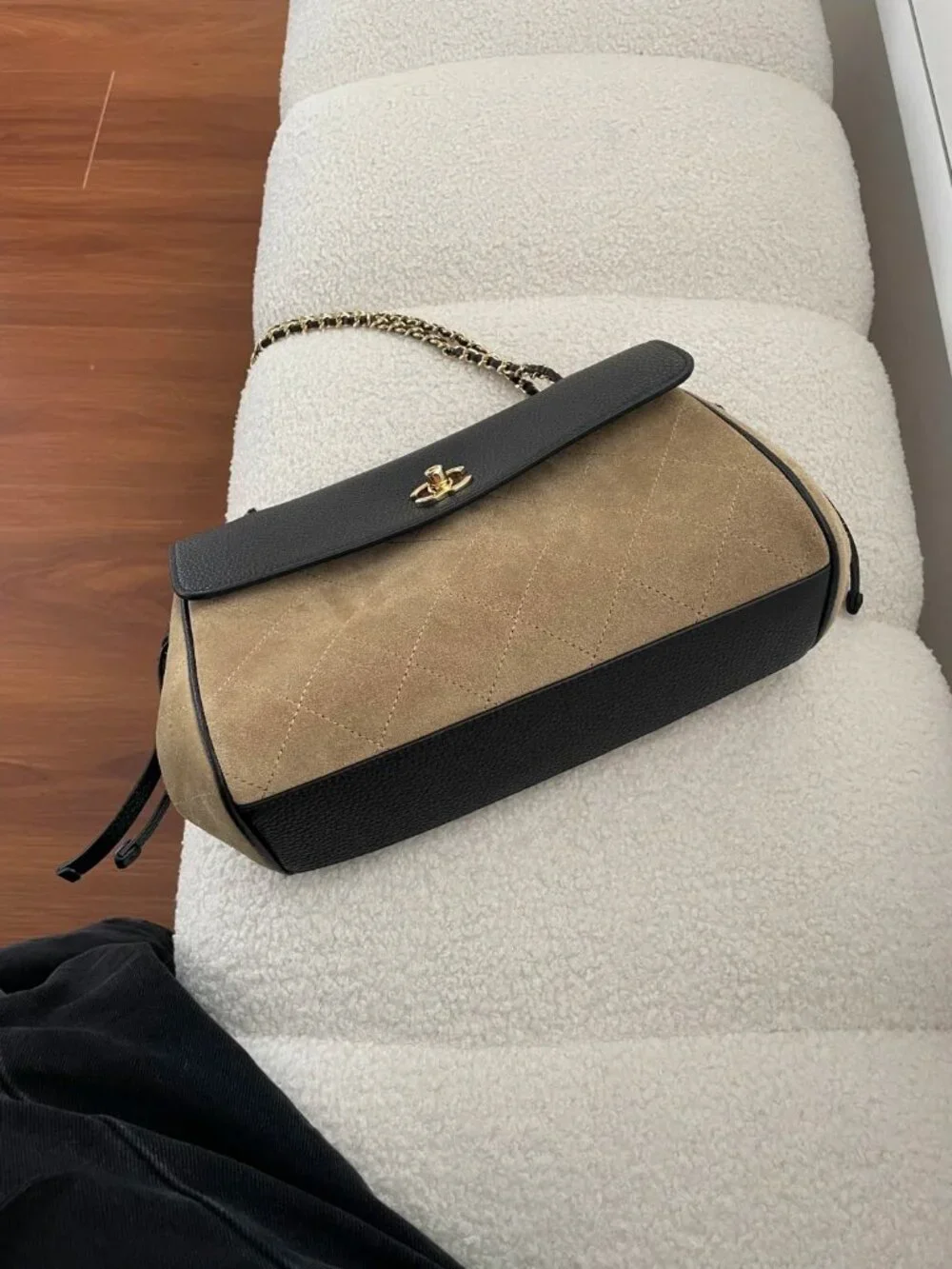 Classic CHANEL Bags: A Stylish and Versatile Choice for Elegance